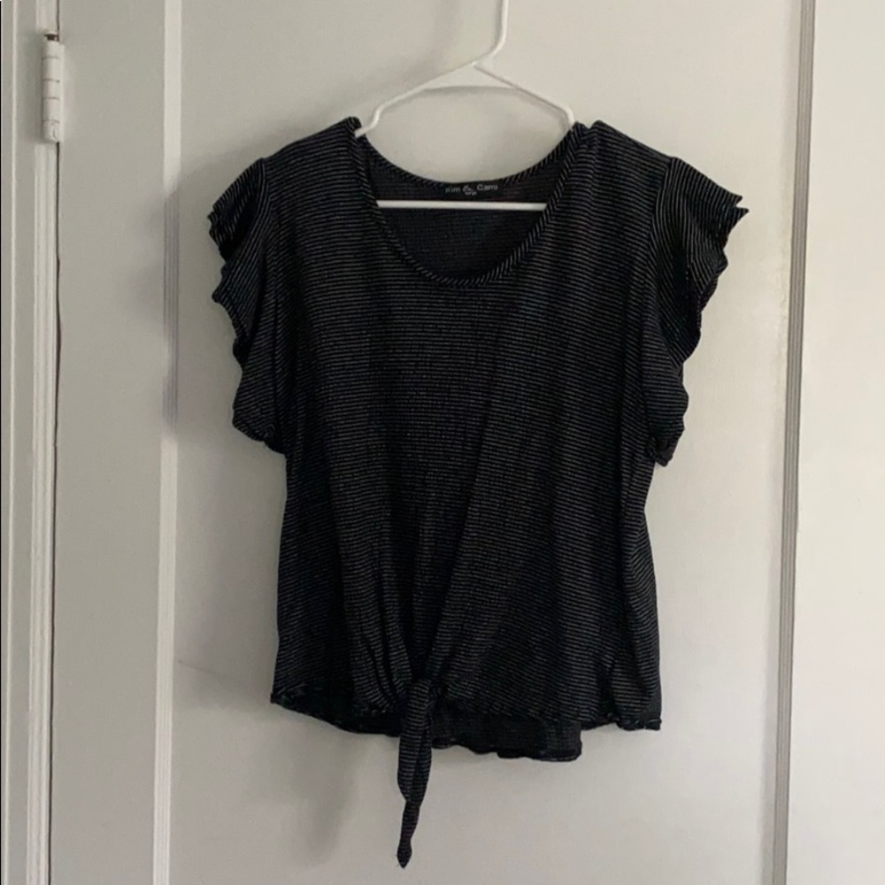 B/W striped short sleeve blouse